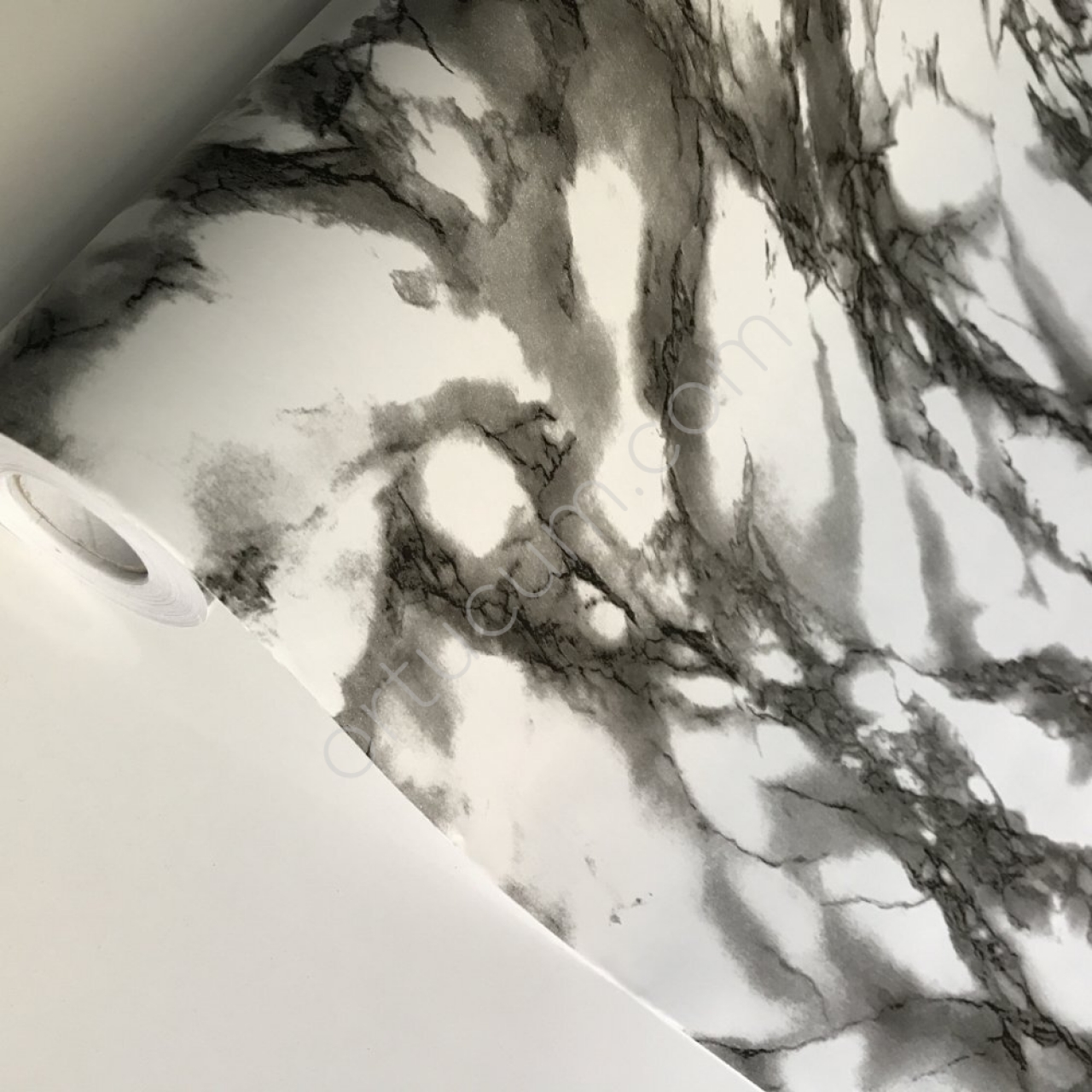 Siyah Beyaz Mermer Desenli Yapışkanlı Folyo Kağıt Kaplama